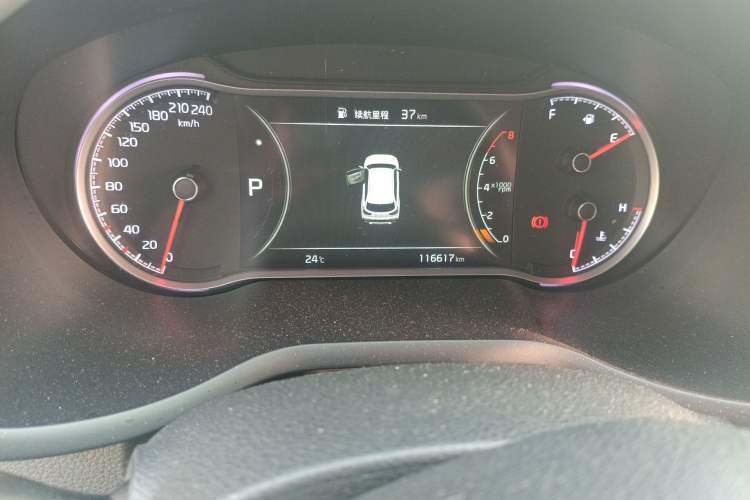 Used Kia Sportage R 2018 2.0L Automatic Smart Luxury Version China V Standard Odometer Close Up