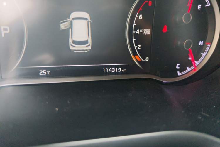 Used Kia Sportage R 2018 2.0L Automatic Smart Luxury Version China V Standard Odometer Close Up