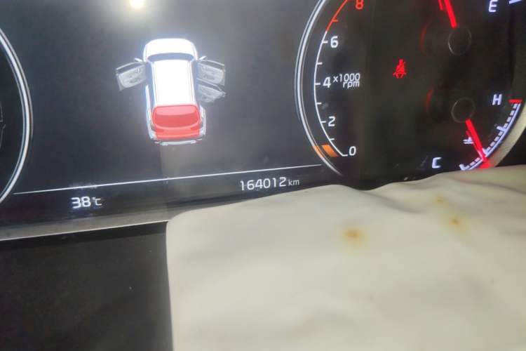 Used Kia Sportage R 2018 2.0L Automatic Smart Luxury Version China V Standard Odometer Close Up