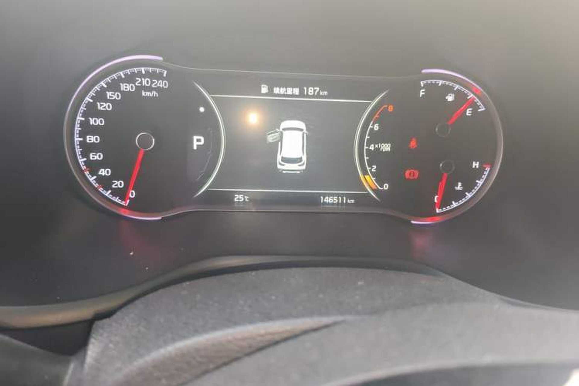 Used Kia Sportage R 2018 2.0L Automatic Smart Luxury Version China V Standard Odometer Close Up