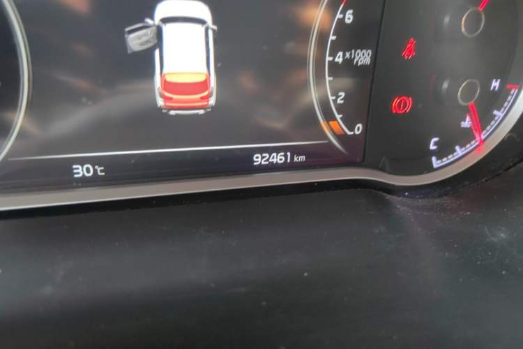 Used Kia Sportage R 2018 2.0L Automatic Smart Luxury Version China V Standard Odometer Close Up