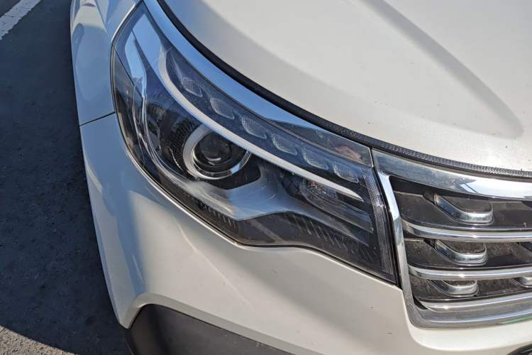 Used Kia Sportage R 2018 2.0L Automatic Smart Luxury Version China V Standard Right Front Headlight