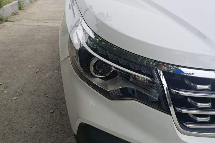 Used Kia Sportage R 2018 2.0L Automatic Smart Luxury Version China V Standard Right Front Headlight
