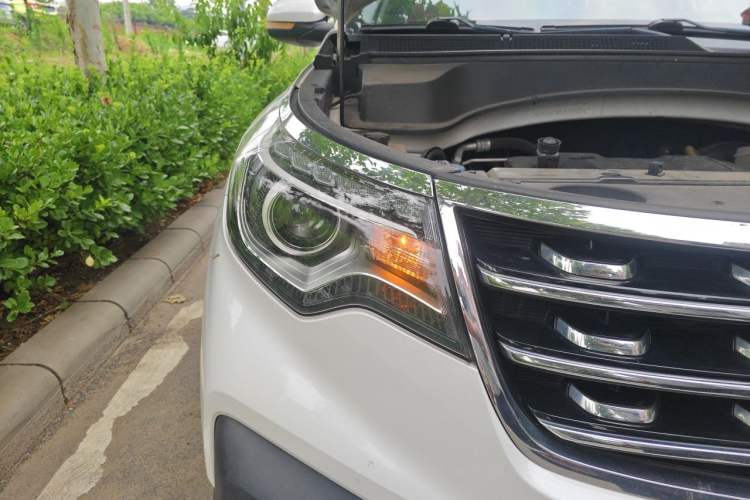 Used Kia Sportage R 2018 2.0L Automatic Smart Luxury Version China V Standard Right Front Headlight