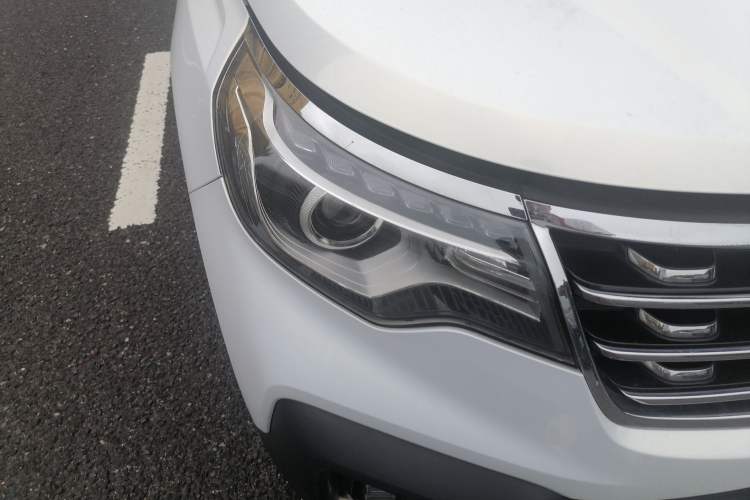Used Kia Sportage R 2018 2.0L Automatic Smart Luxury Version China V Standard Right Front Headlight