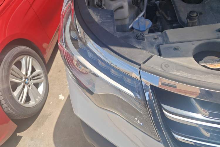 Used Kia Sportage R 2018 2.0L Automatic Smart Luxury Version China V Standard Right Front Headlight