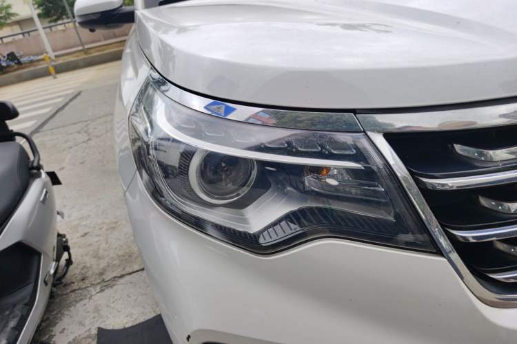 Used Kia Sportage R 2018 2.0L Automatic Smart Luxury Version China V Standard Right Front Headlight