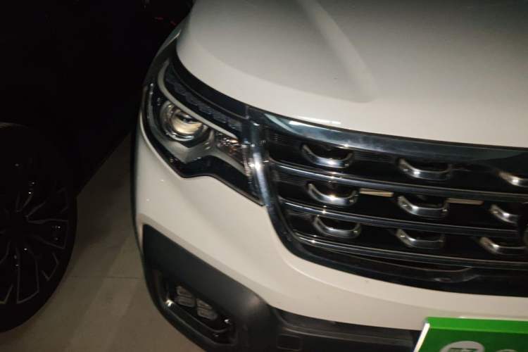 Used Kia Sportage R 2018 2.0L Automatic Smart Luxury Version China V Standard Right Front Headlight