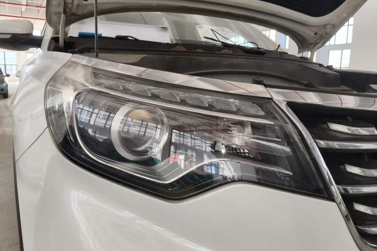 Used Kia Sportage R 2018 2.0L Automatic Smart Luxury Version China V Standard Right Front Headlight