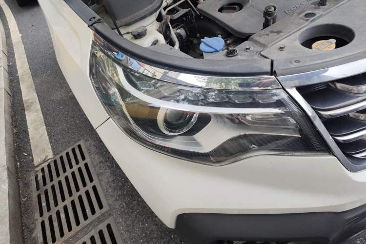 Used Kia Sportage R 2018 2.0L Automatic Smart Luxury Version China V Standard Right Front Headlight