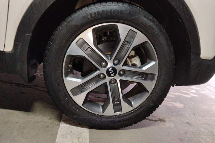 Used Kia Sportage R 2018 2.0L Automatic Smart Luxury Version China V Standard Right Front Wheel Hub