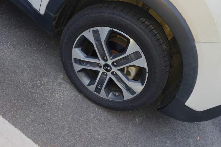 Used Kia Sportage R 2018 2.0L Automatic Smart Luxury Version China V Standard Right Front Wheel Hub
