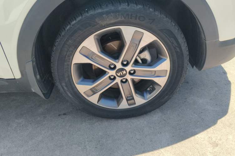 Used Kia Sportage R 2018 2.0L Automatic Smart Luxury Version China V Standard Right Front Wheel Hub