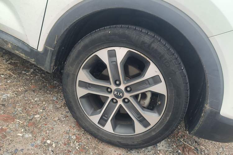 Used Kia Sportage R 2018 2.0L Automatic Smart Luxury Version China V Standard Right Front Wheel Hub