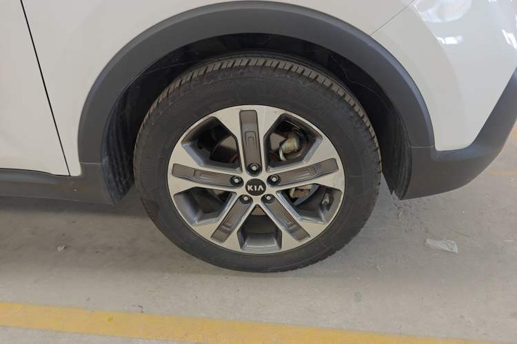 Used Kia Sportage R 2018 2.0L Automatic Smart Luxury Version China V Standard Right Front Wheel Hub