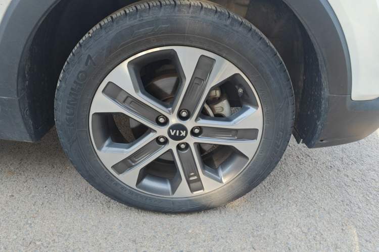 Used Kia Sportage R 2018 2.0L Automatic Smart Luxury Version China V Standard Right Front Wheel Hub
