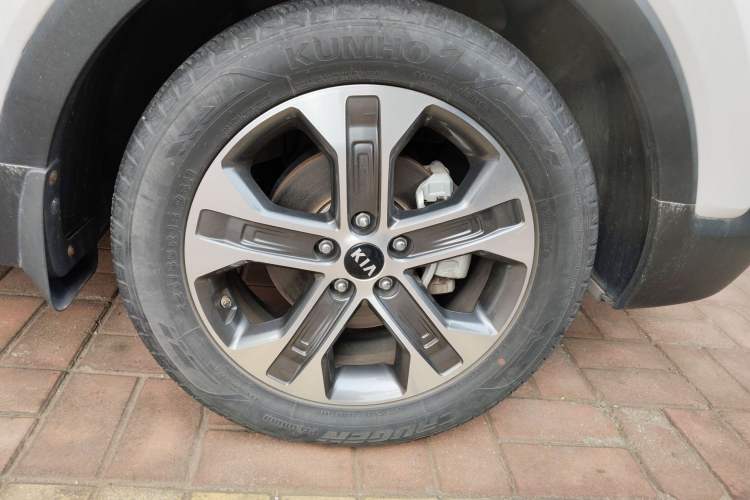 Used Kia Sportage R 2018 2.0L Automatic Smart Luxury Version China V Standard Right Front Wheel Hub