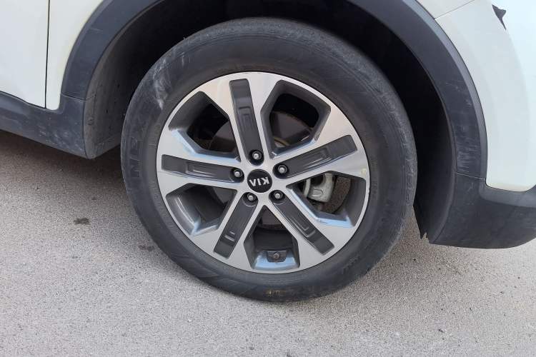 Used Kia Sportage R 2018 2.0L Automatic Smart Luxury Version China V Standard Right Front Wheel Hub