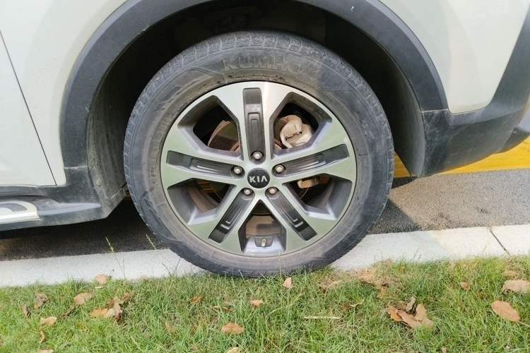 Used Kia Sportage R 2018 2.0L Automatic Smart Luxury Version China V Standard Right Front Wheel Hub