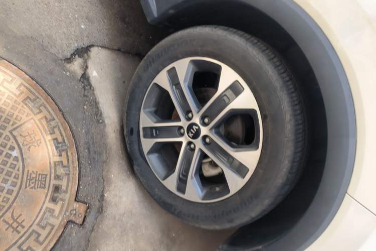 Used Kia Sportage R 2018 2.0L Automatic Smart Luxury Version China V Standard Right Front Wheel Hub