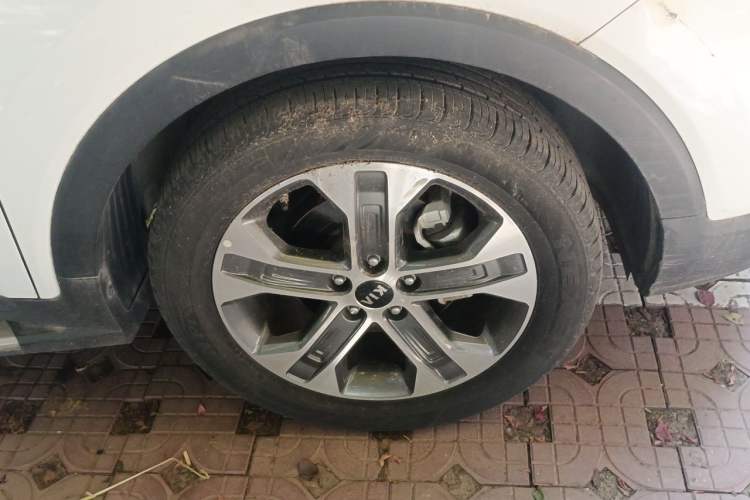 Used Kia Sportage R 2018 2.0L Automatic Smart Luxury Version China V Standard Right Front Wheel Hub