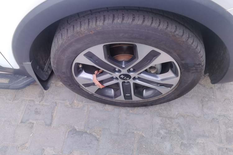 Used Kia Sportage R 2018 2.0L Automatic Smart Luxury Version China V Standard Right Front Wheel Hub