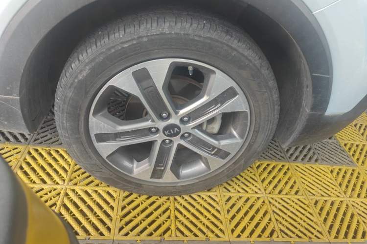 Used Kia Sportage R 2018 2.0L Automatic Smart Luxury Version China V Standard Right Front Wheel Hub