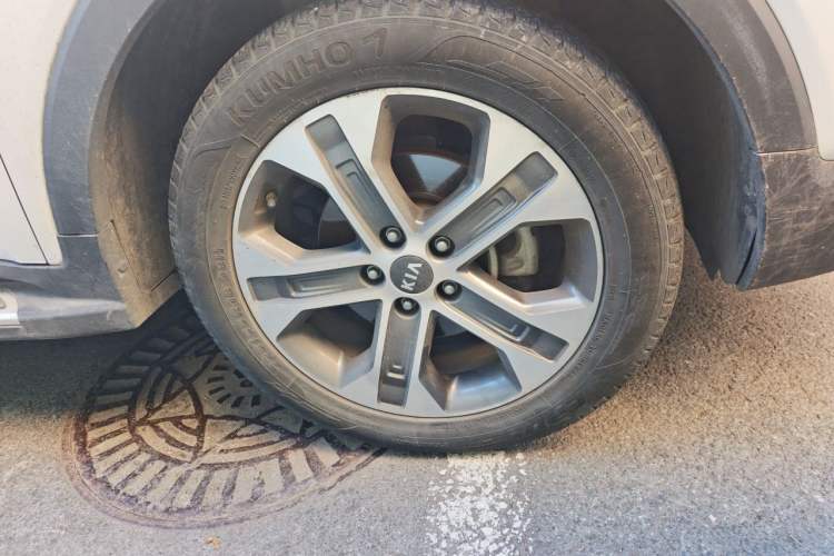 Used Kia Sportage R 2018 2.0L Automatic Smart Luxury Version China V Standard Right Front Wheel Hub