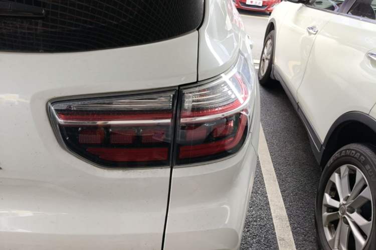 Used Kia Sportage R 2018 2.0L Automatic Smart Luxury Version China V Standard Right Rear Taillight