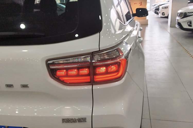 Used Kia Sportage R 2018 2.0L Automatic Smart Luxury Version China V Standard Right Rear Taillight
