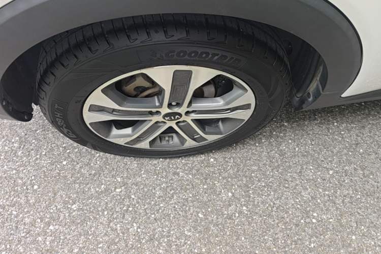Used Kia Sportage R 2018 2.0L Automatic Smart Luxury Version China V Standard Right Rear Wheel Hub
