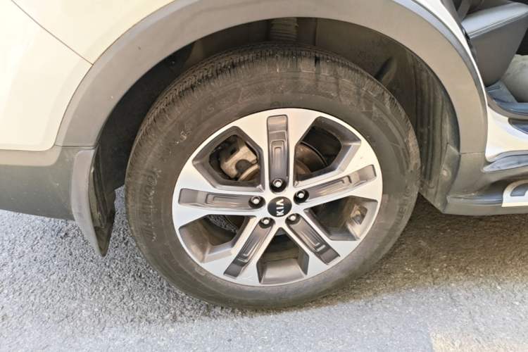 Used Kia Sportage R 2018 2.0L Automatic Smart Luxury Version China V Standard Right Rear Wheel Hub