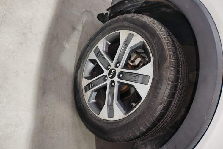 Used Kia Sportage R 2018 2.0L Automatic Smart Luxury Version China V Standard Right Rear Wheel Hub