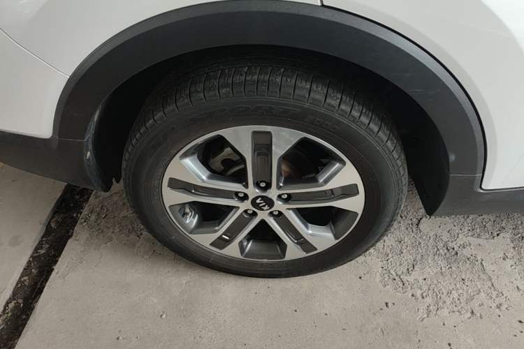 Used Kia Sportage R 2018 2.0L Automatic Smart Luxury Version China V Standard Right Rear Wheel Hub