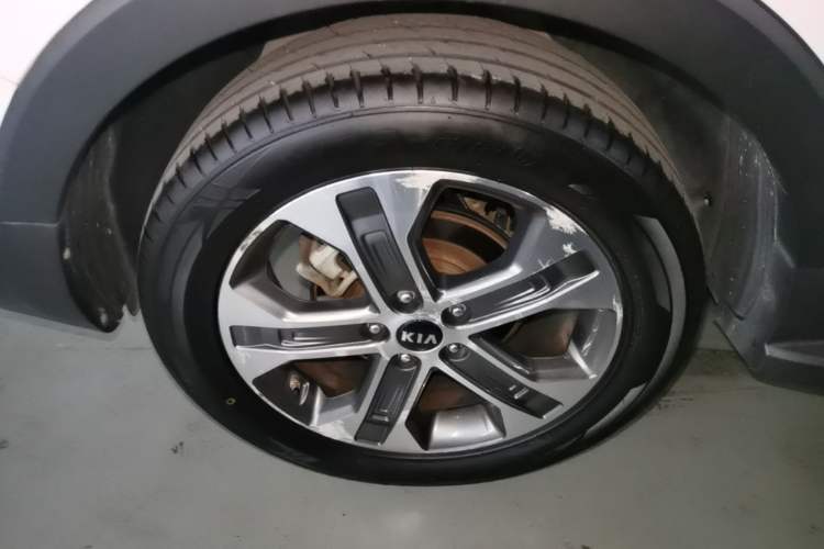Used Kia Sportage R 2018 2.0L Automatic Smart Luxury Version China V Standard Right Rear Wheel Hub