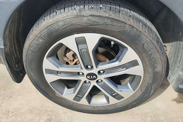 Used Kia Sportage R 2018 2.0L Automatic Smart Luxury Version China V Standard Right Rear Wheel Hub