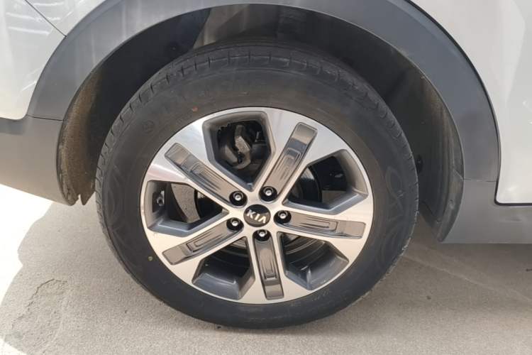 Used Kia Sportage R 2018 2.0L Automatic Smart Luxury Version China V Standard Right Rear Wheel Hub