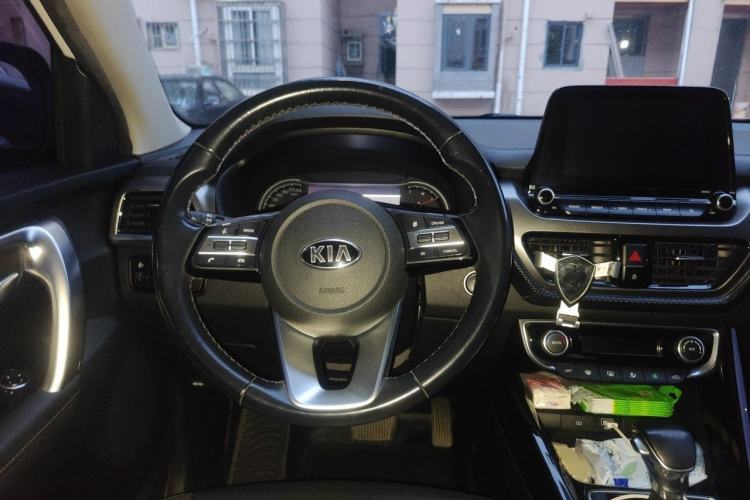 Used Kia Sportage R 2018 2.0L Automatic Smart Luxury Version China V Standard Steering Wheel