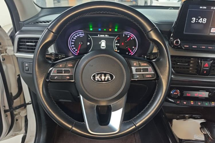 Used Kia Sportage R 2018 2.0L Automatic Smart Luxury Version China V Standard Steering Wheel