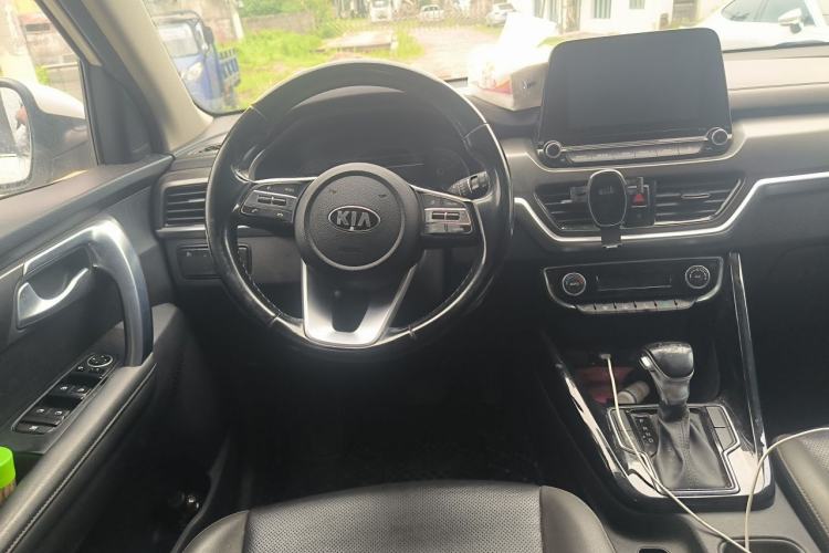 Used Kia Sportage R 2018 2.0L Automatic Smart Luxury Version China V Standard Steering Wheel