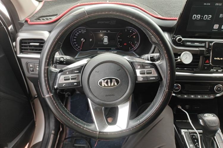 Used Kia Sportage R 2018 2.0L Automatic Smart Luxury Version China V Standard Steering Wheel