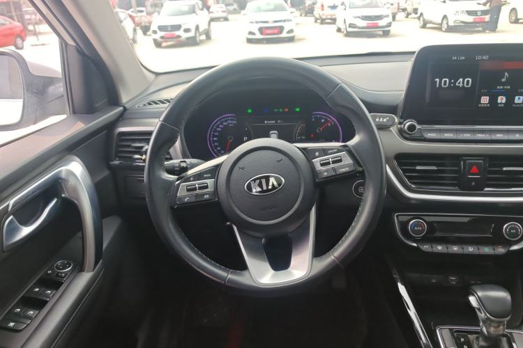 Used Kia Sportage R 2018 2.0L Automatic Smart Luxury Version China V Standard Steering Wheel
