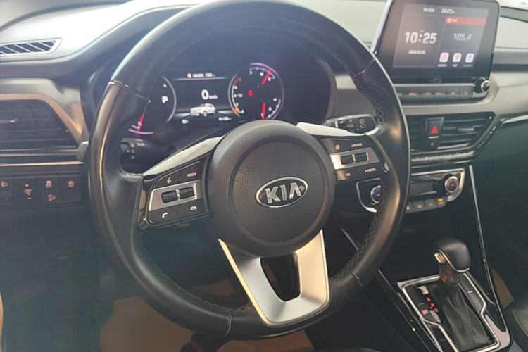 Used Kia Sportage R 2018 2.0L Automatic Smart Luxury Version China V Standard Steering Wheel
