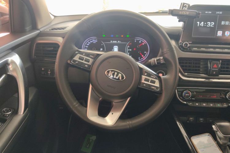 Used Kia Sportage R 2018 2.0L Automatic Smart Luxury Version China V Standard Steering Wheel