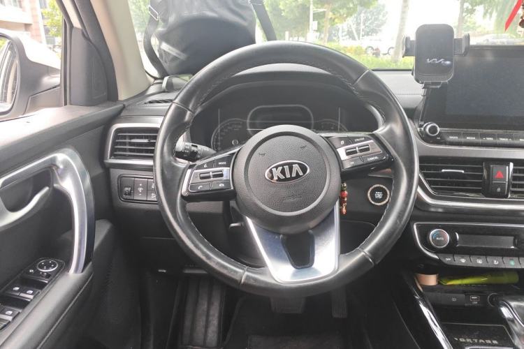 Used Kia Sportage R 2018 2.0L Automatic Smart Luxury Version China V Standard Steering Wheel