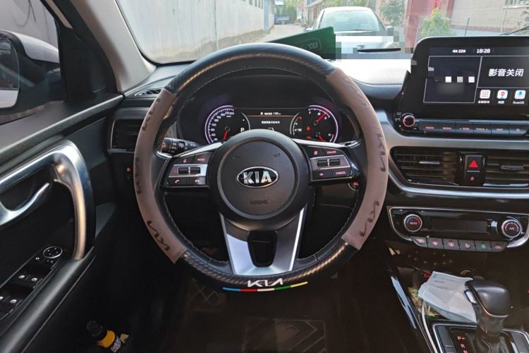 Used Kia Sportage R 2018 2.0L Automatic Smart Luxury Version China V Standard Steering Wheel