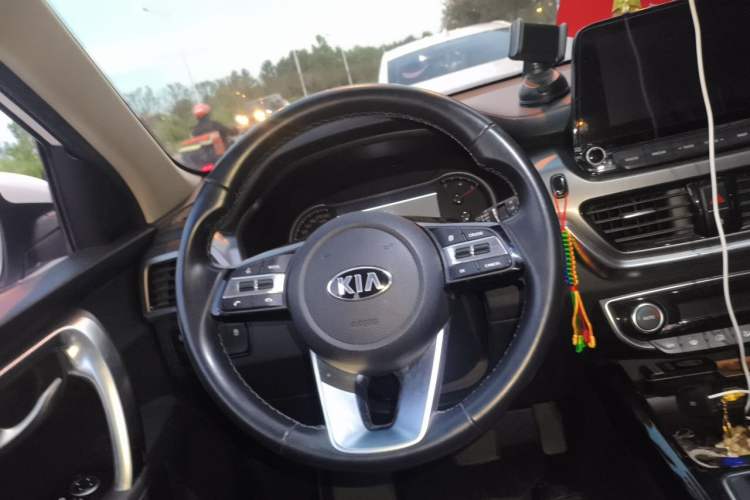 Used Kia Sportage R 2018 2.0L Automatic Smart Luxury Version China V Standard Steering Wheel