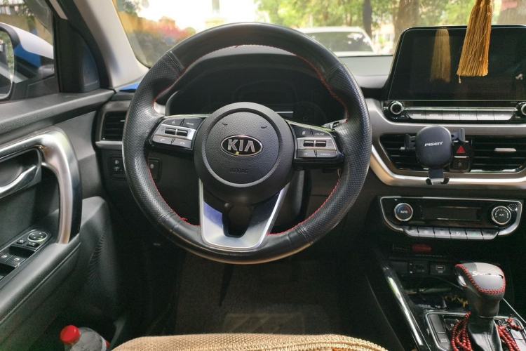 Used Kia Sportage R 2018 2.0L Automatic Smart Luxury Version China V Standard Steering Wheel