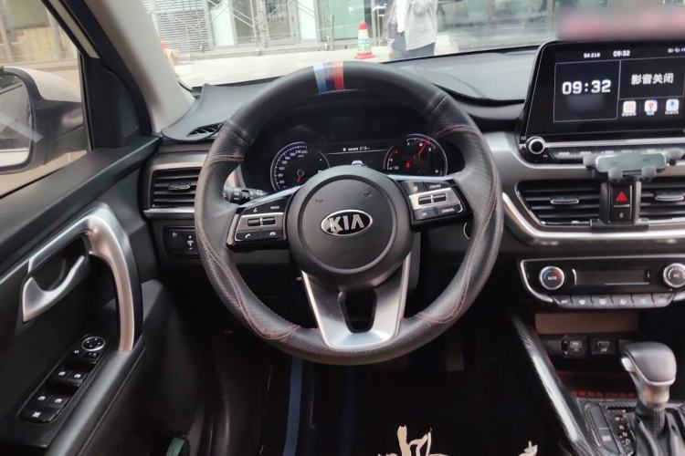 Used Kia Sportage R 2018 2.0L Automatic Smart Luxury Version China V Standard Steering Wheel