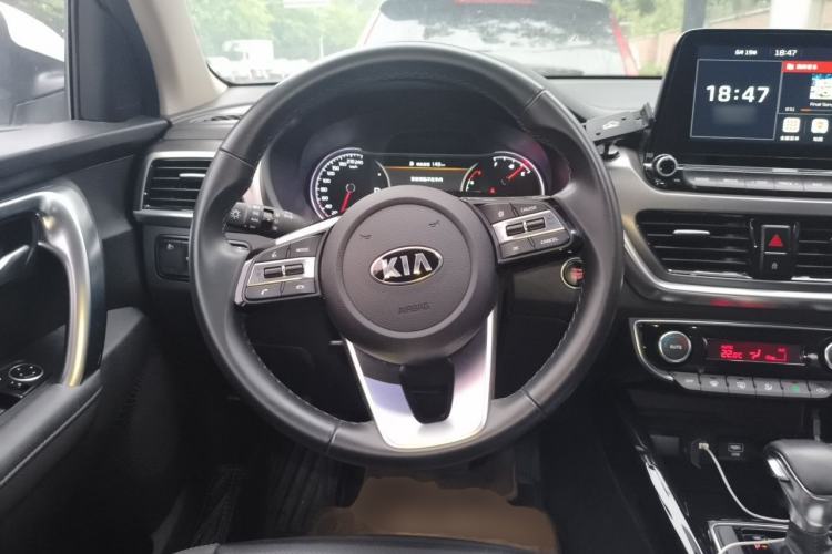 Used Kia Sportage R 2018 2.0L Automatic Smart Luxury Version China V Standard Steering Wheel